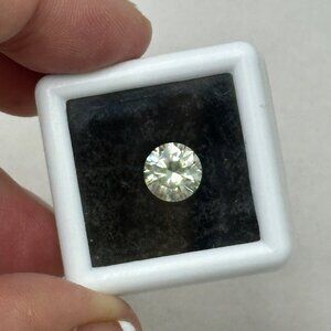 7.5mm Round Brilliant-cut Diamond